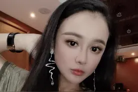 冉莹颖近照大变样：拳王背后的女人，没你想的那么简单图片