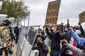 美国明尼苏达州“赖特案”引发持续抗议 约40名抗议者被逮捕图片