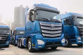 44万买什么重卡？来看看560马力自动挡2021版欧曼穿越版图片