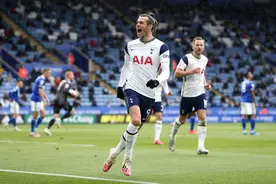4-2，英超大逆转！贝尔最后9分钟疯狂表演，拯救热刺+改变3队命运图片