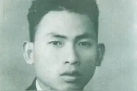 他是红军最年轻师长，用两个字形容他威猛，抗战战绩小，授何军衔图片