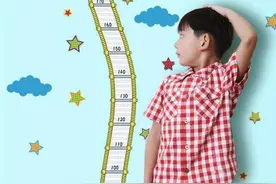 孩子这4个部位“突出”，长大比同龄人高一大截，父母不用太担心图片