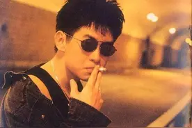 巅峰时突然隐退，被大众遗忘20年的“水手”郑智化，如今怎样了图片