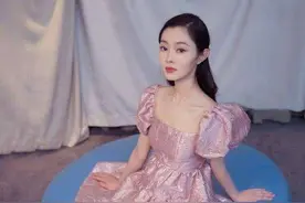 ​宋轶女神风情万种，身穿旗袍娇媚柔情，气质又不失清纯优雅图片
