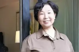 错换人生两位母亲：为人处世学许妈，理财交友学杜妈图片