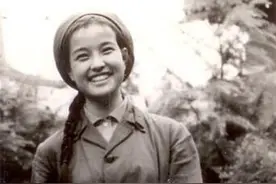 第一个拍吻戏的女演员，刘晓庆对自己有多狠图片