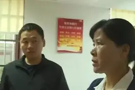 男孩常半夜拍球，楼下邻居调解无果装"震楼器"，宝妈报警求放过图片