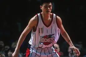 中国巨人在NBA的不公平待遇，姚明的至暗时刻：芬利法则图片