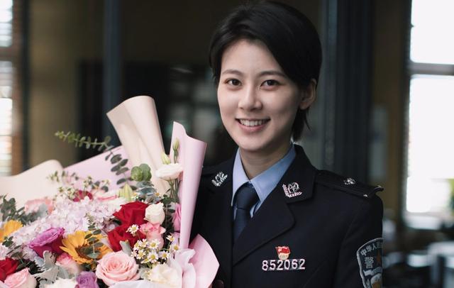 出道就演女主，搭档王一博惹人艳羡，22岁的她有什么来头？