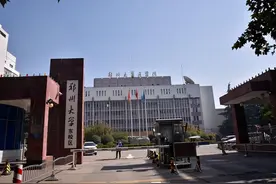 河南医科类高校：落后中的尴尬，尴尬中的南丁格尔图片