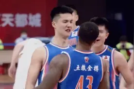新外援砍下42分！四川金强男篮掀翻浙江广厦图片