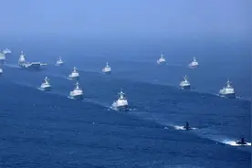 2025年中国海军展望：拥有3艘航母，8艘两攻舰，40艘中华神盾舰图片