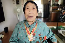 入朝参战女护士，在战场上剃光头图片