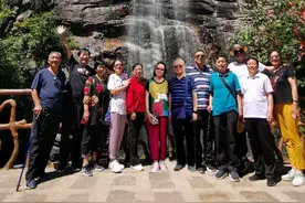 宣化这伙老家伙，乐在阜平天生桥山水间图片
