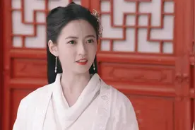 倚天后传：张无忌与赵敏决裂，娶黄衫女为妻，杀了赵敏老公陈友谅图片