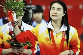 郭晶晶罕见谈婚姻：没有考虑过门当户对，结婚时霍启刚比我紧张图片