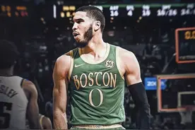 逐渐进化的塔图姆，正在成为NBA最强的攻防兼备球员之一图片