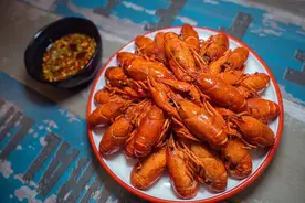 吃虾的季节又到了！大连超好吃的小龙虾就是这家图片