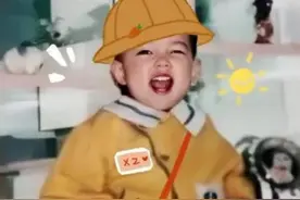 肖战萌甜笑容GIF动图大盘点，童年照简直可爱到爆了图片