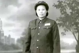 六星上将夫人张文：17岁嫁洪学智，生育8个子女，携手走过70年图片