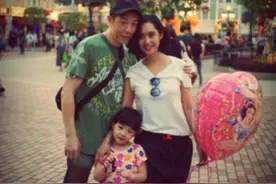 黄贯中一贫如洗？住香港超豪华别墅，乐队解散身价高达73万图片