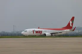 武汉天河机场恢复首条国际航线——武汉至首尔图片