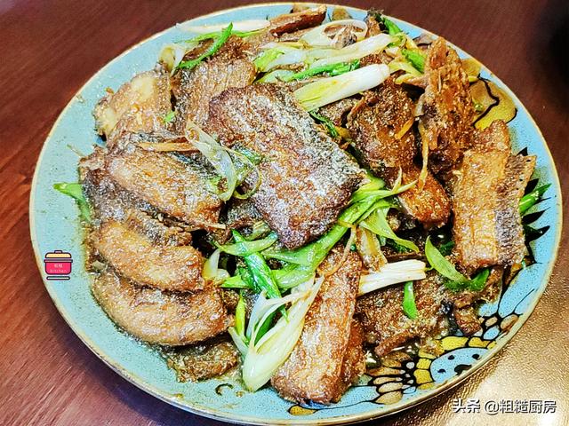 朋友来做客，做了河南特色蒸扣碗，有鱼有肉，朋友：比饭店还好吃