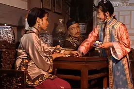 刘墉想纳小妾，大老婆霞儿不乐意了，没想到竟是陷阱？罗锅惨了图片