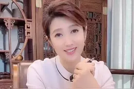 主持人春妮罕见聊情感？二婚嫁刚强41岁高龄产子，豪宅内景曝光图片