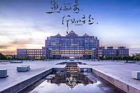 传说中骑马上学的大学—内蒙古大学图片
