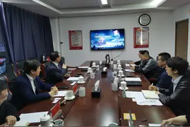 华软资本集团高级副总裁徐中奇一行赴我市对接产城项目图片