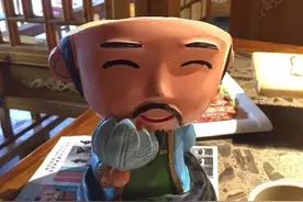 为什么女朋友睡觉总是露牙呢？哈哈哈哈，评论区才是最大的亮点图片