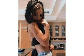 美女摔角手每周晒颜值第一弹 小妖精布里斯新男友石锤？图片