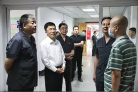 安徽高院院长董开军：抓牢执法办案主责主业 推动法院工作不断取得新成效图片