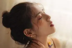 唯美意境伤感风气质女头.心怀浪漫宇宙 也珍惜人间日常图片