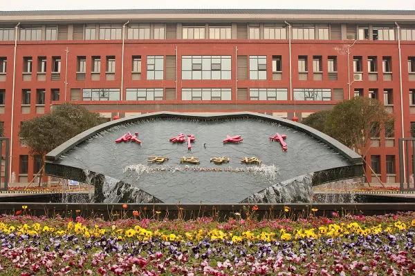 成都九中本部是哪个校区,成都九中"家族关系"全揭底,带你全面了解九中