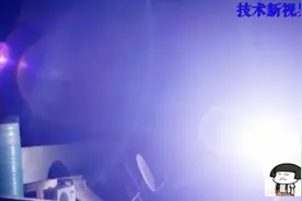 晚上出去玩，100W的LED手电筒够不够亮？视频封面