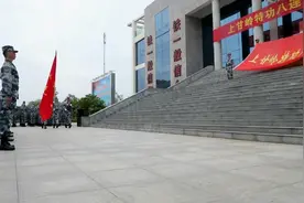 上甘岭上战旗红！图片