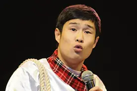 小沈阳为何突然不红了？从红极一时到销声匿迹，看看他做的荒唐事图片
