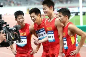 比日本快！中国接力队跑疯了，总成绩第2+冲击奖牌，美国爆冷出局图片