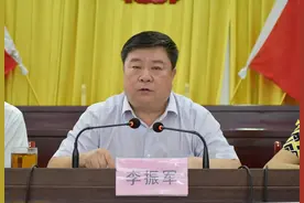 邢台县撤销后，县委书记李振军出任邢台市信都区区委书记图片