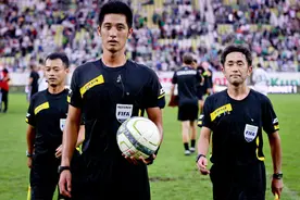 J联赛的裁判困局，和中超同样的烦恼图片