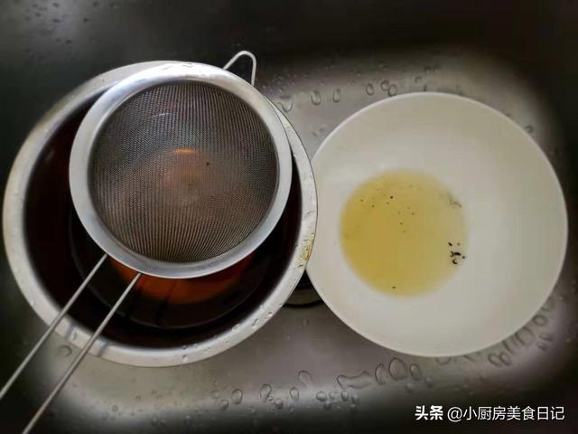 羊肚菌花胶炖排骨的功效 2026年羊肚菌花胶炖排骨的功效与禁忌