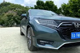 为颜值大下苦工，新款本田UR-V实力强了几分？|茶哥试驾图片