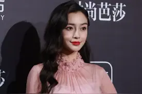 芭莎红毯男嘉宾：曾舜晞大油头、谢霆锋穿羽绒服，没一个正常的？图片