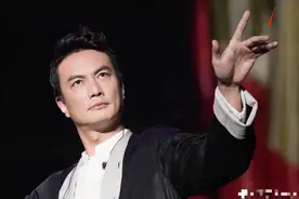 51岁男星晒婴儿照疑悄悄当爸，曾与柯蓝相恋7年，婚姻状况成谜图片
