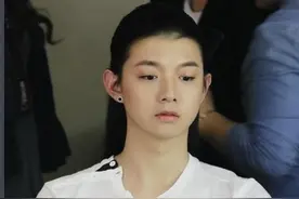 “古风界炮王”霍尊现形记图片