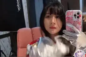 蔡萝莉翻车视频截图，乡土气息表露无遗图片