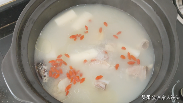 入秋后鲍鱼正确吃法，6只做一锅，香醇浓厚又美味，做法步骤简单