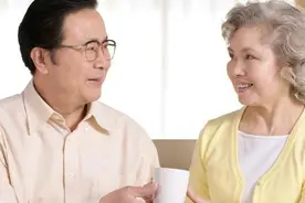 退休后，两儿子把六个孙子女全送到我家图片